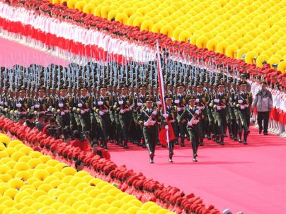 新中国一共阅兵多少次新中国成立以来，共举行了多次阅兵仪式。其中比较著名的有