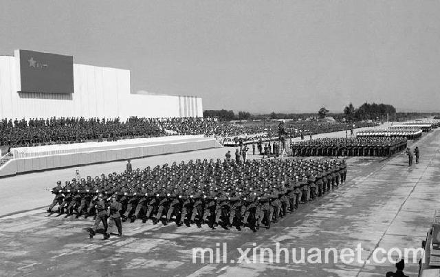 军事航天部队方队首次亮相阅兵军事航天部队方队首次亮相阅兵，展现中国国防力量的新高度